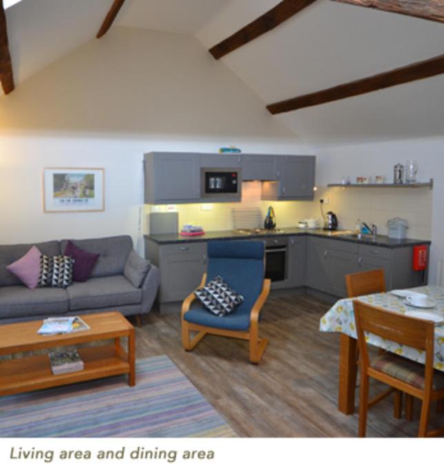 Church Farm Holiday Cottages - Pinster Cottage Ashbourne  Ngoại thất bức ảnh
